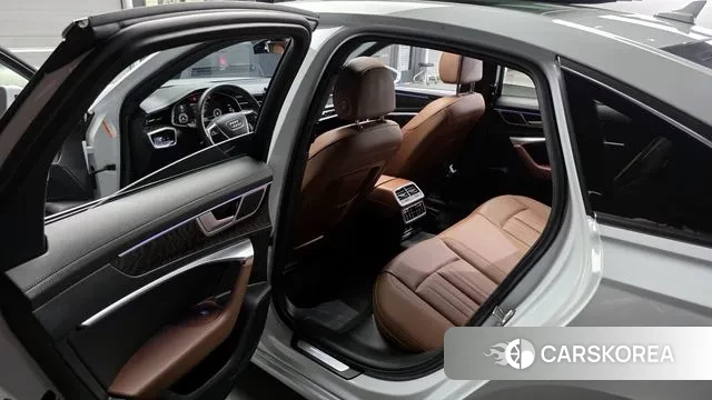 Audi A6 (C8) 2023 Белый из Кореи, фото 2