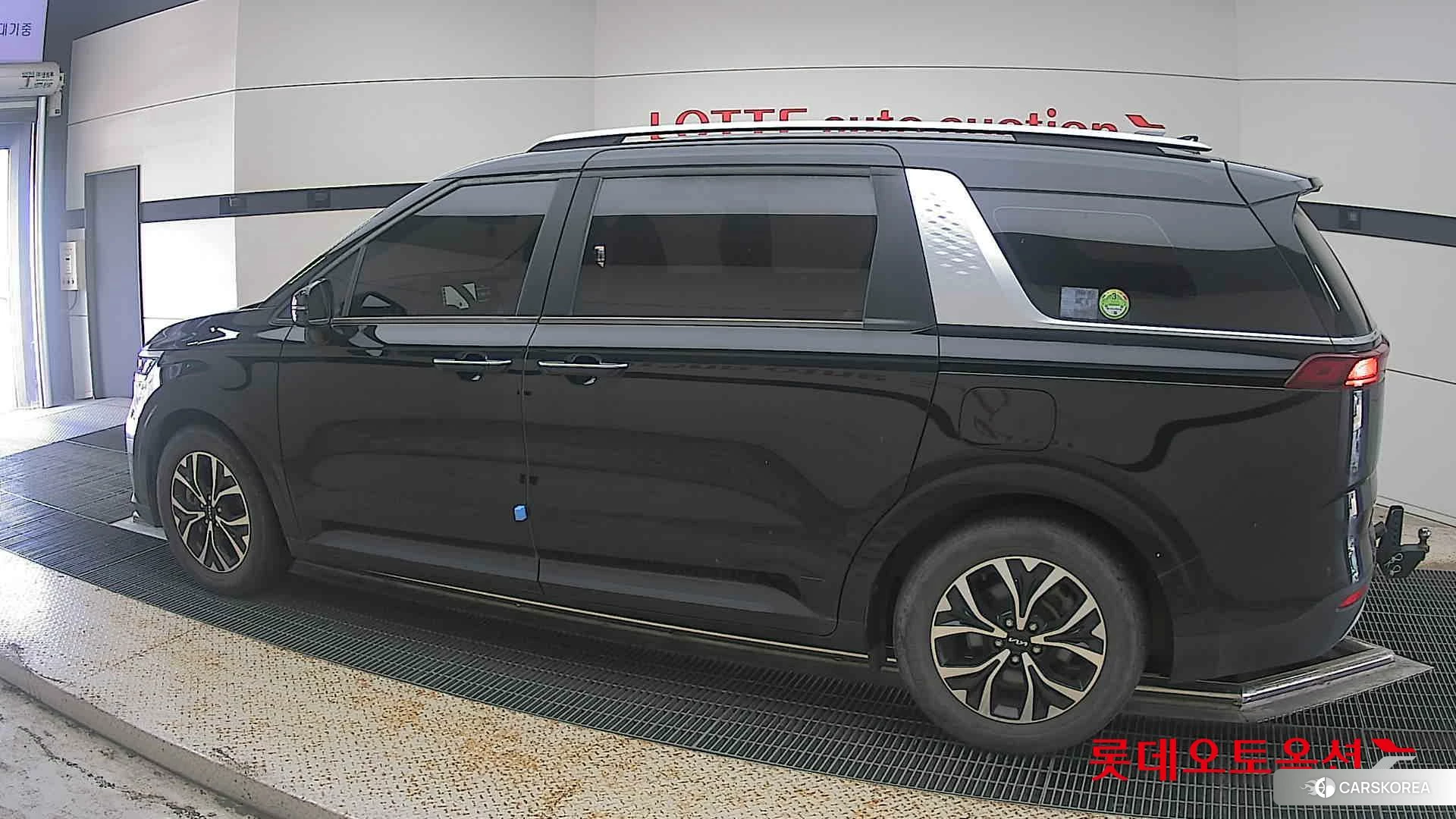 Kia Carnival 2022 Aurora Black Pearl из Кореи, фото 2