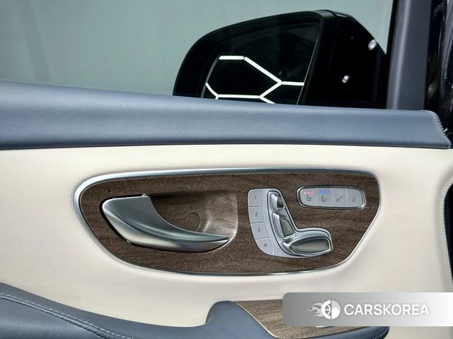 Mercedes-Benz V-class 2021 Черный из Китая, фото 2