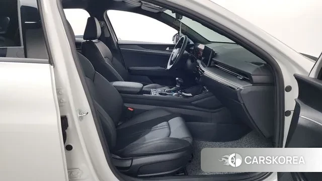 Kia The New K5 3rd generation 2024 Белый из Кореи, фото 2