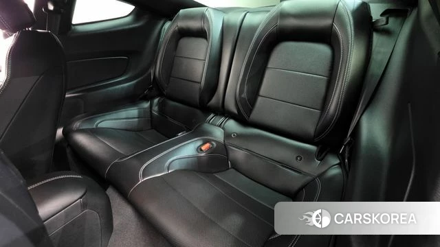 Ford Mustang 2023 Серый из Кореи, фото 2