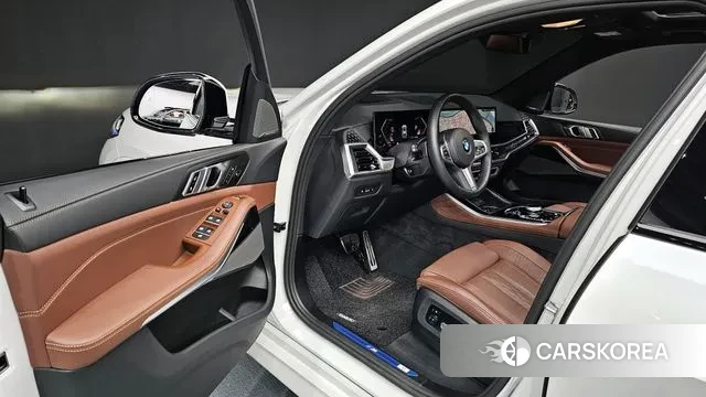 BMW X5 (G05) 2024 Белый из Кореи, фото 2