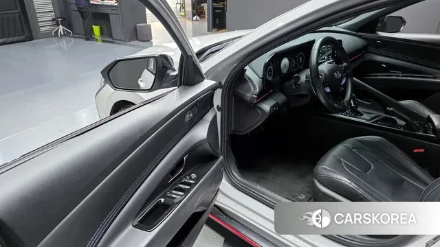 Hyundai Avante (CN7) 2022 Серебристо-серый из Кореи, фото 2