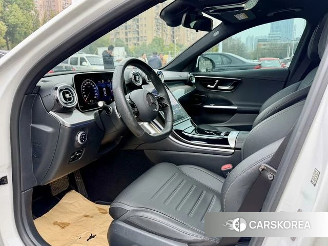 Mercedes-Benz Class C 2024 Белый из Китая, фото 2