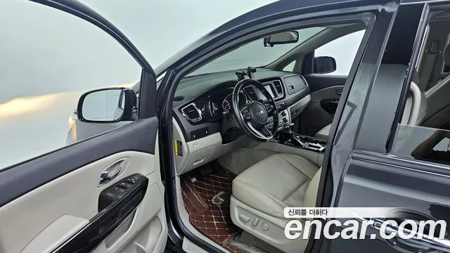 Kia The New Carnival 2018 Серый из Кореи, фото 2