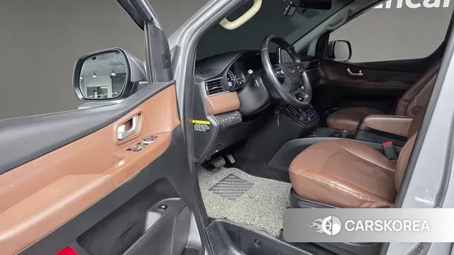 Hyundai The New Grand Starex 2018 Серебряный из Кореи, фото 2