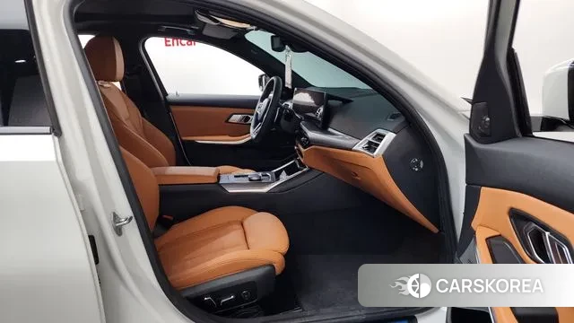 BMW 3 Series (G20) 2025 Белый из Кореи, фото 2