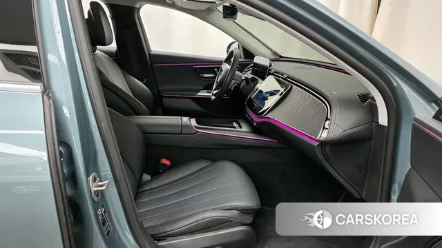 Mercedes-Benz E-Class W214 2024 Синий нефрит из Кореи, фото 2