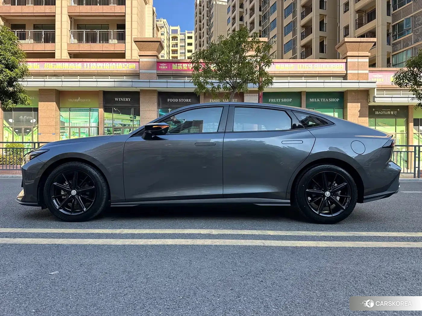 Chang'an UNI-V 2023 Silver/gray из Китая, фото 2
