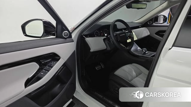 Land Rover Range Rover Evoque 2nd Generation 2025 Белый из Кореи, фото 2