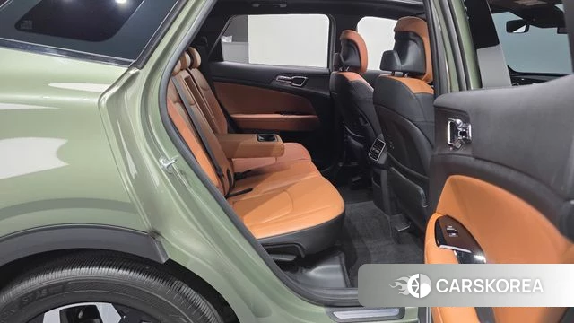 Kia Sportage 5th Generation 2023 Темно-зеленый из Кореи, фото 2