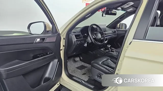 Ssangyong The New Rexton Sport 2023 Песочный из Кореи, фото 2