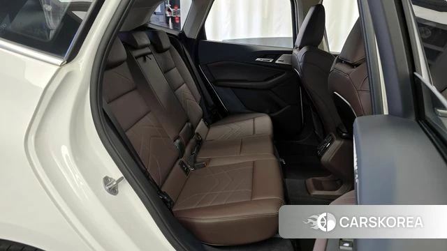 BMW 2 Series Active Tourer (U06) 2024 Белый из Кореи, фото 2