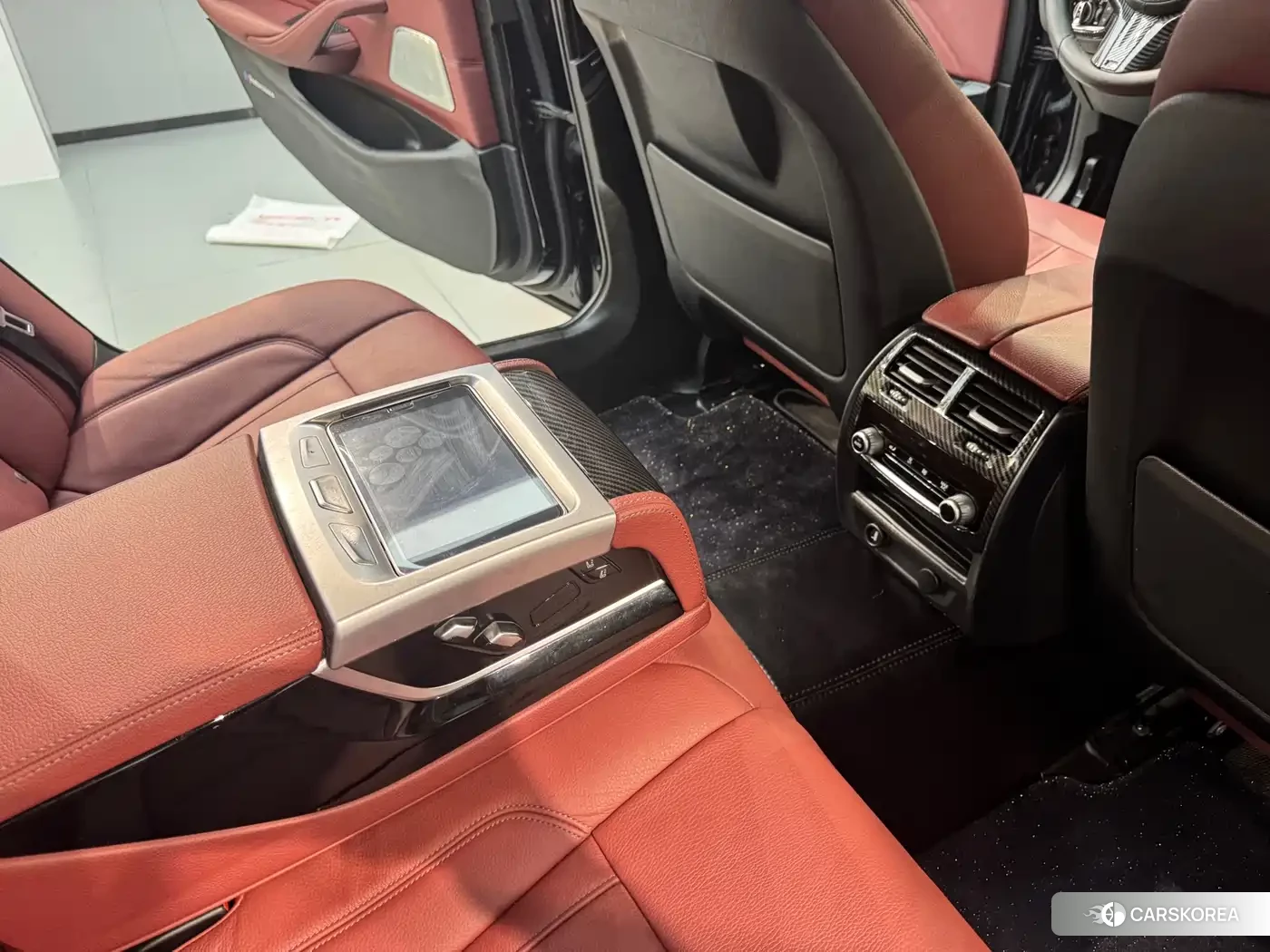 BMW 5 series 2018 Черный из Китая, фото 2