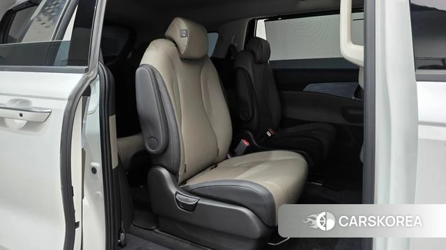 Kia The New Carnival 4th Generation 2025 Белый из Кореи, фото 2