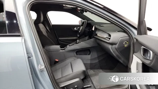 Polestar Polestar 2 2022 Цвет галактики из Кореи, фото 2