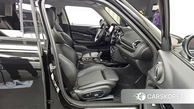 Mini Cooper D Clubman 2022 Черный из Кореи, фото 2