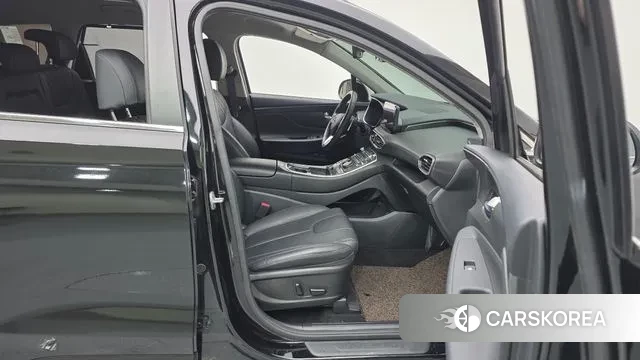 Hyundai The New Santa Fe 2022 Черный из Кореи, фото 2