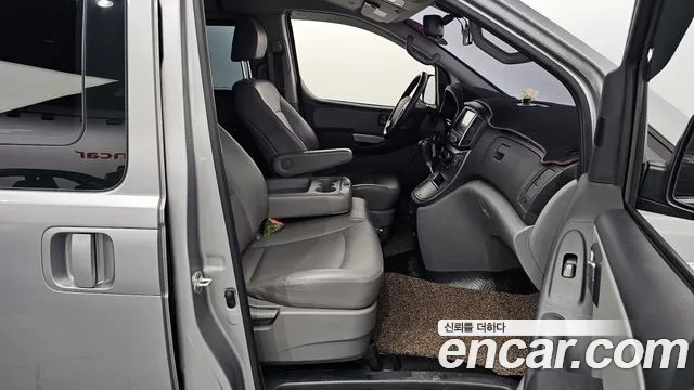 Hyundai The New Grand Starex 2018 Серебристо-серый из Кореи, фото 2