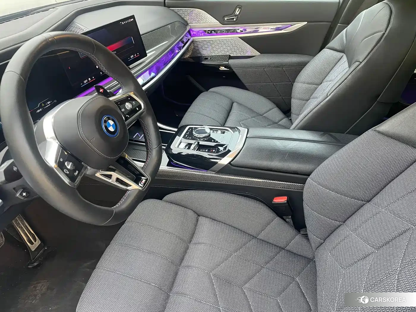 BMW M760Le 2023 Red/purple из Китая, фото 2