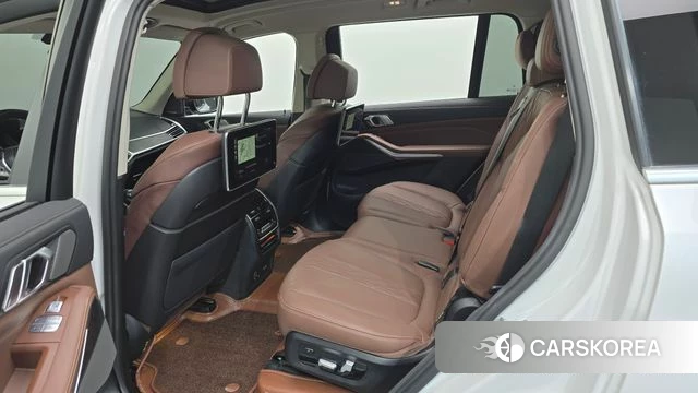 BMW X7 (G07) 2022 Белый из Кореи, фото 2