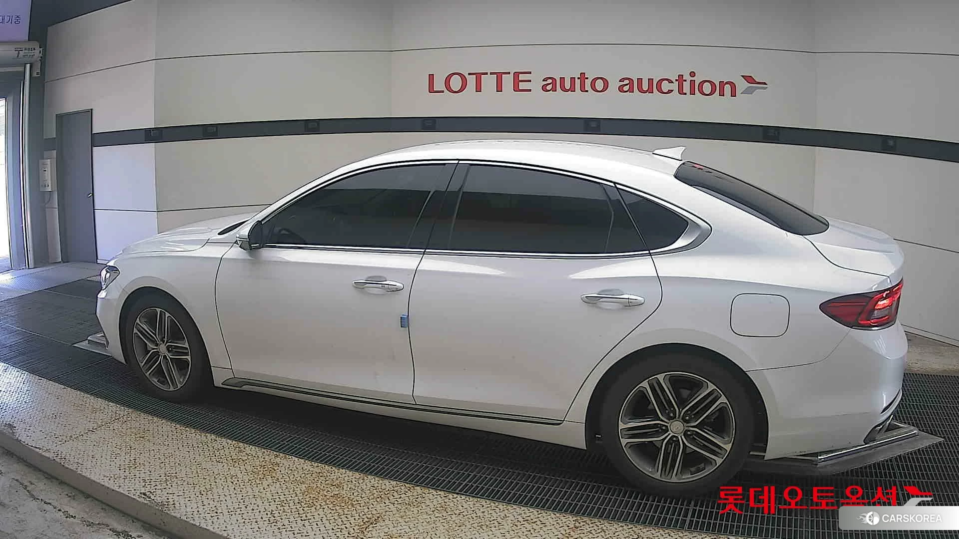 Hyundai Grandeur 2018 Белый из Кореи, фото 2