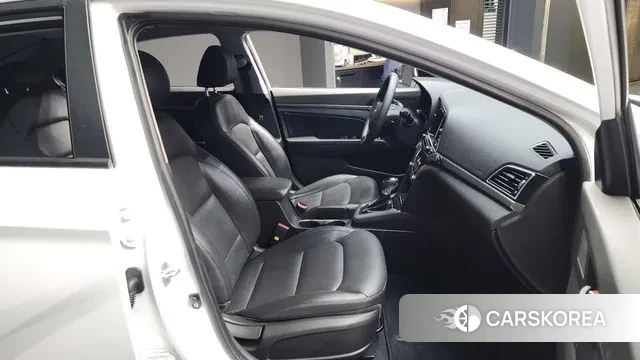 Hyundai Avante AD 2018 Белый из Кореи, фото 2