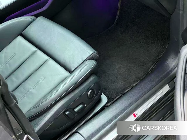 Audi A5 2021 Темно-серый из Китая, фото 2