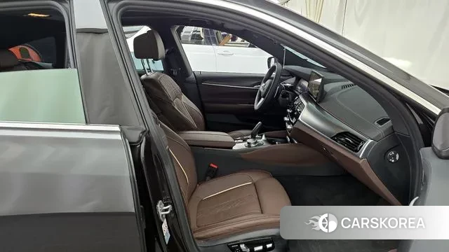 BMW 6 Series GT (G32) 2024 Серый из Кореи, фото 2