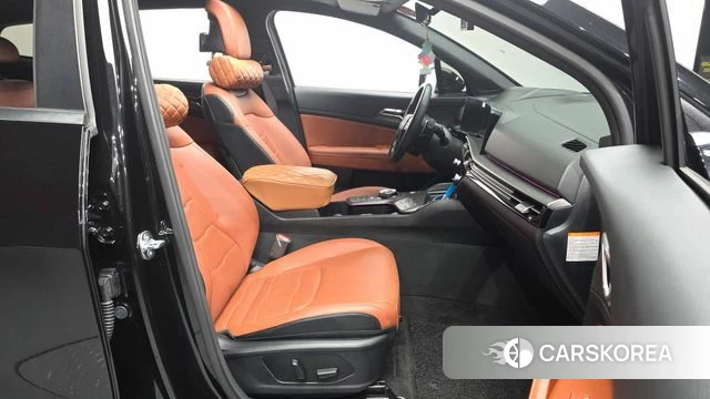 Kia The New Sportage 5th Generation Hybrid 2025 Черный из Кореи, фото 2