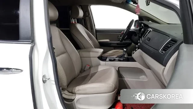 Kia The New Carnival 2018 Белый из Кореи, фото 2