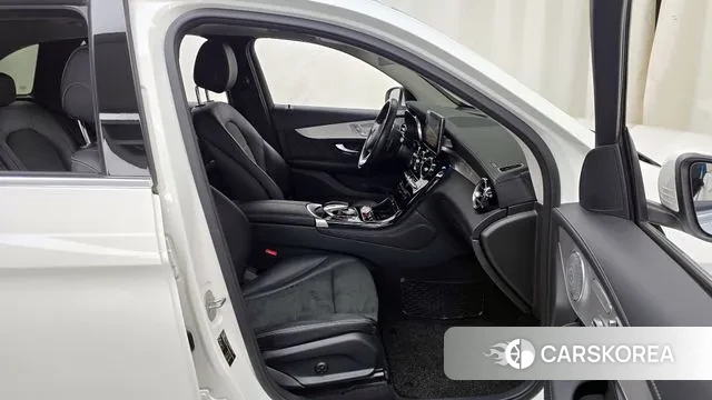 Mercedes-Benz GLC-Class X253 2019 Белый из Кореи, фото 2