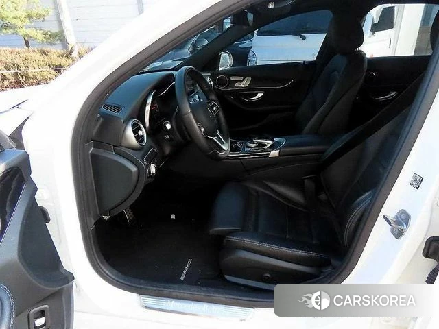 Mercedes-Benz C-Class W205 2019 Белый из Кореи, фото 2