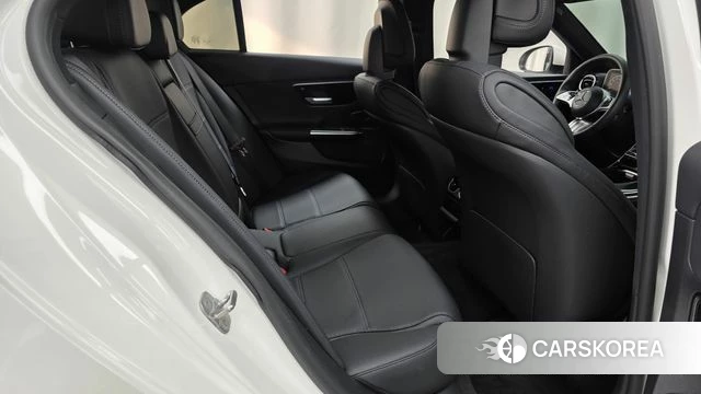 Mercedes-Benz C-Class W206 2023 Белый из Кореи, фото 2