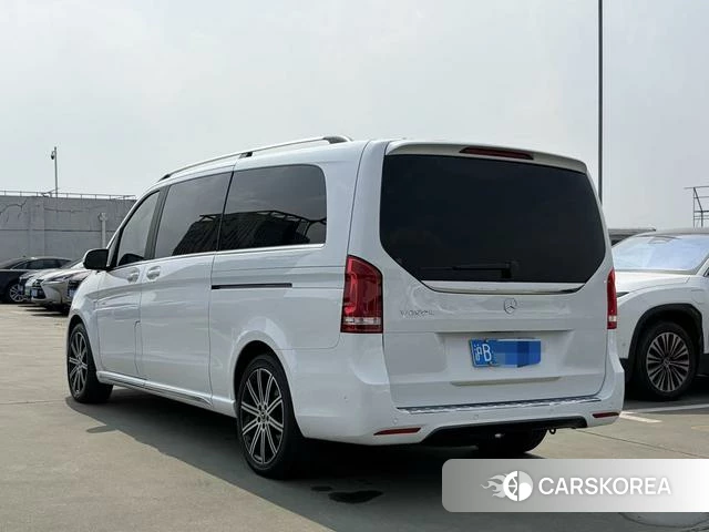 Mercedes-Benz V-class 2022 Белый из Китая, фото 2