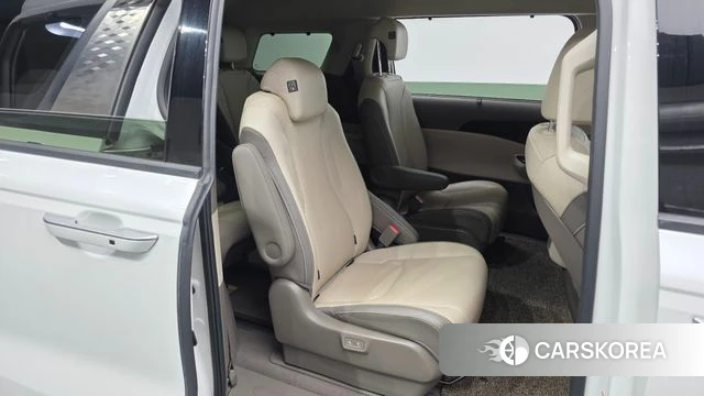 Kia Carnival 4th generation 2022 Белый из Кореи, фото 2