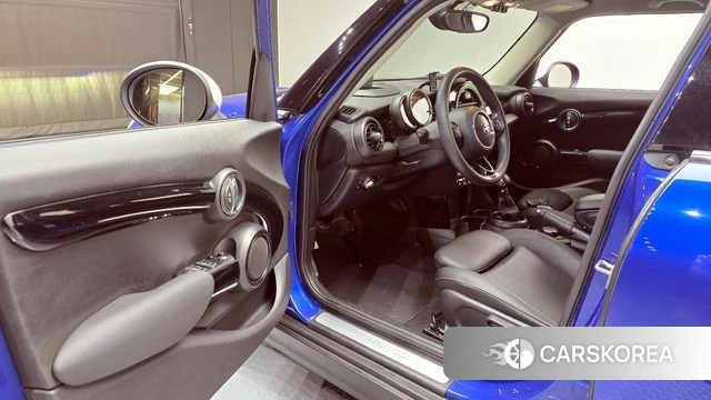 Mini Cooper 2018 Синий из Кореи, фото 2