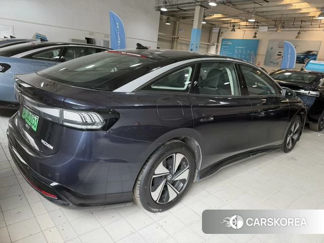 Volkswagen ID.7 VIZZION 2024 Синий из Китая, фото 2