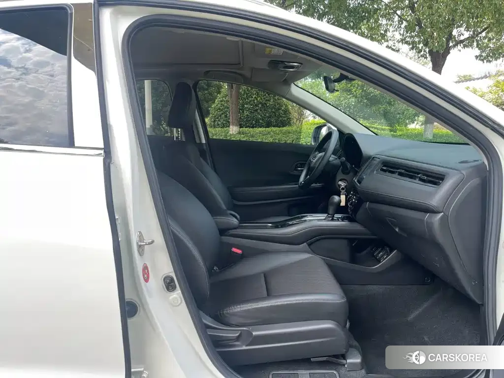 Honda Vezel 2020 Белый из Китая, фото 2