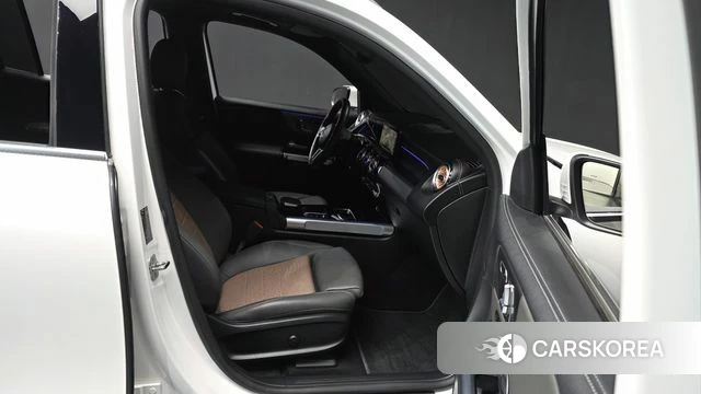 Mercedes-Benz EQB X243 2023 Белый из Кореи, фото 2