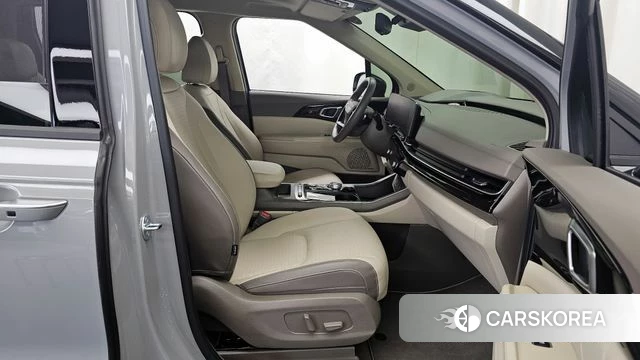 Kia The New Carnival 4th Generation 2025 Серый из Кореи, фото 2