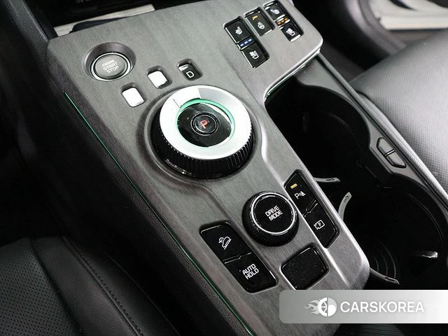 Kia Sportage 5th Generation Hybrid 2023 Белый из Кореи, фото 2