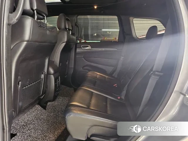 Jeep Grand Cherokee 2021 Серебристо-серый из Кореи, фото 2