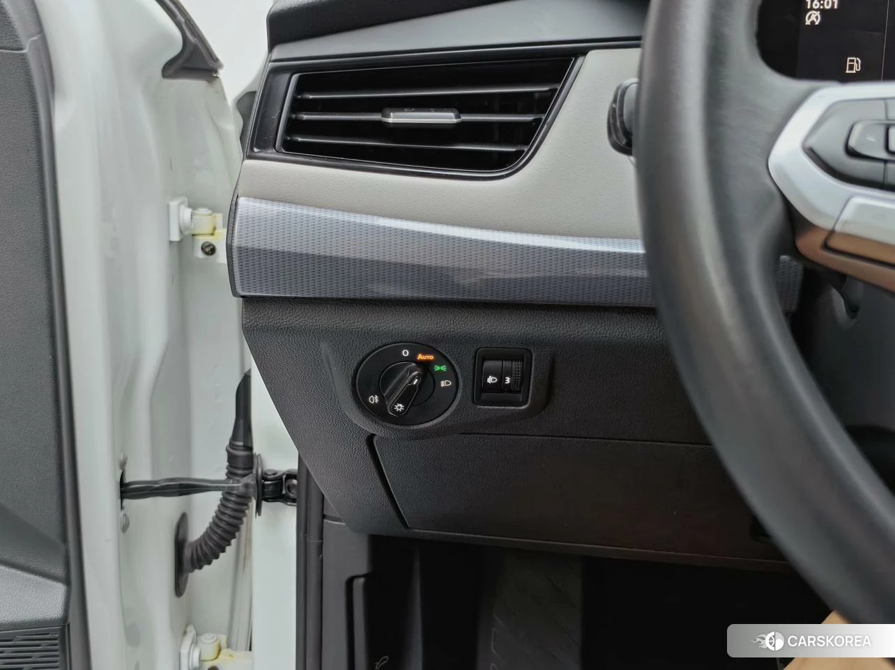 Volkswagen Bora 2022 Белый из Китая, фото 2