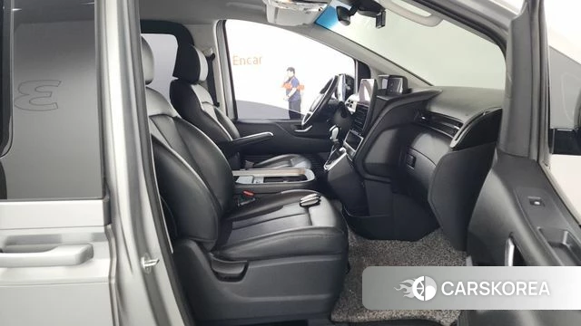 Hyundai Staria 2021 Серебряный из Кореи, фото 2