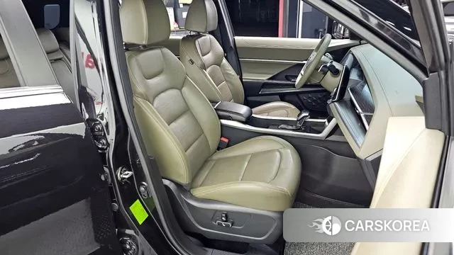 Ssangyong Torres 2023 Черный из Кореи, фото 2
