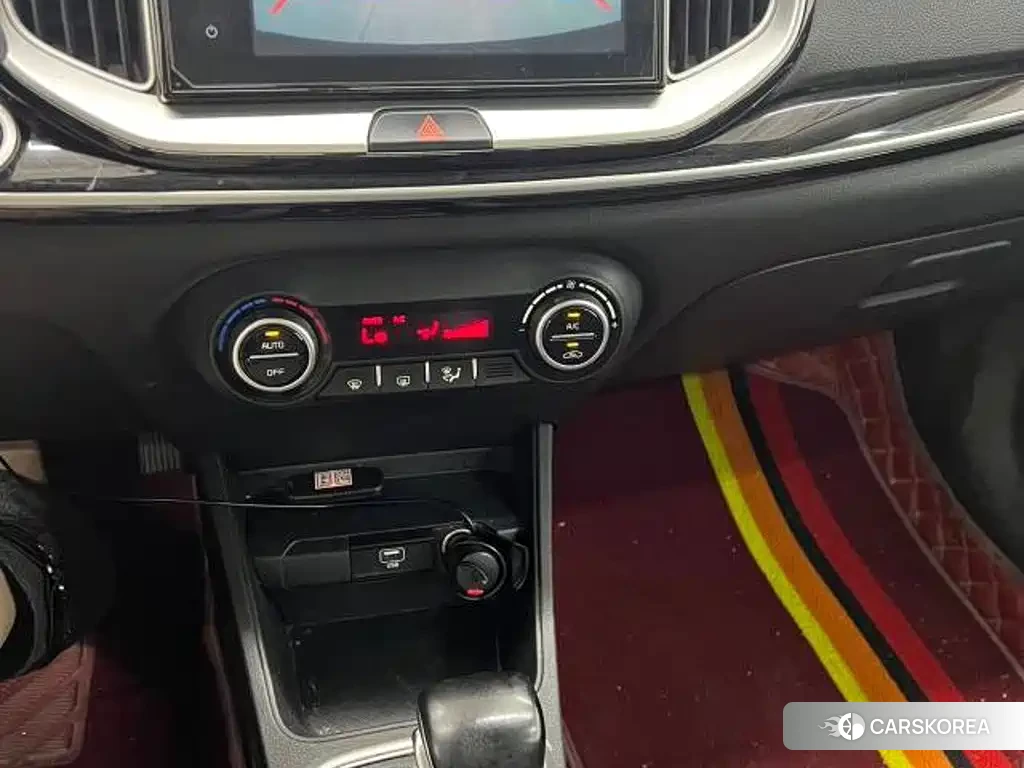 Kia KX1 2022 Белый из Китая, фото 2