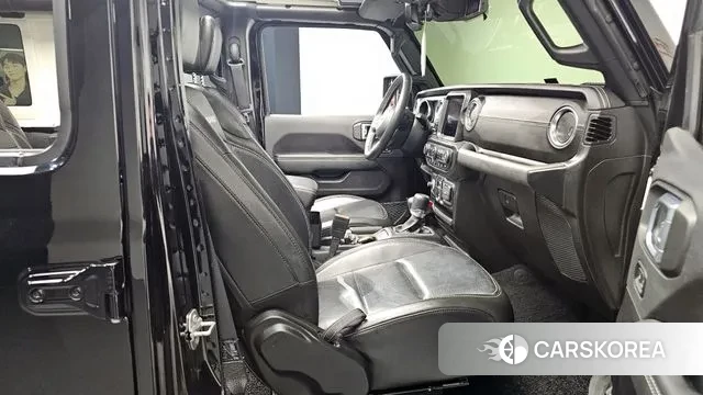 Jeep Wrangler (JL) 2022 Черный из Кореи, фото 2