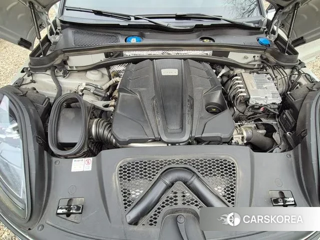 Porsche Macan 2023 Белый из Кореи, фото 2