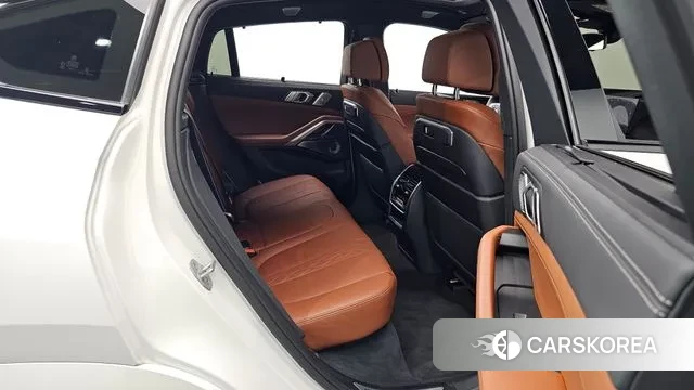 BMW X6 (G06) 2024 Белый из Кореи, фото 2